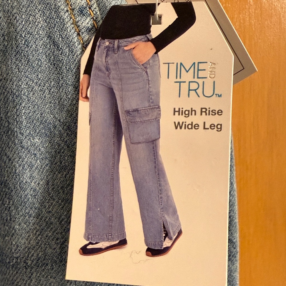 🆕 Time and Tru Women's High Rise Wide Leg Jeans - Denim Blue size 4